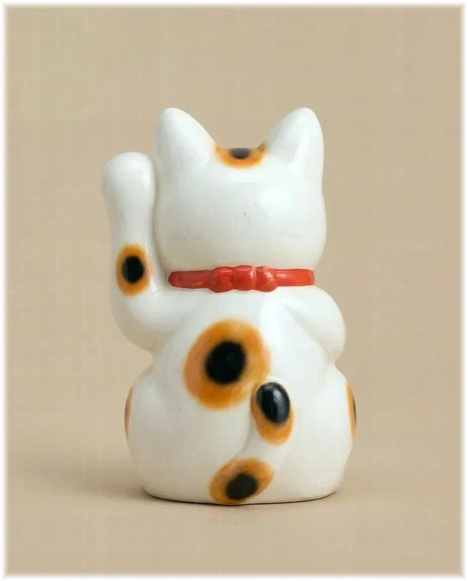 Maneki-neko — Back