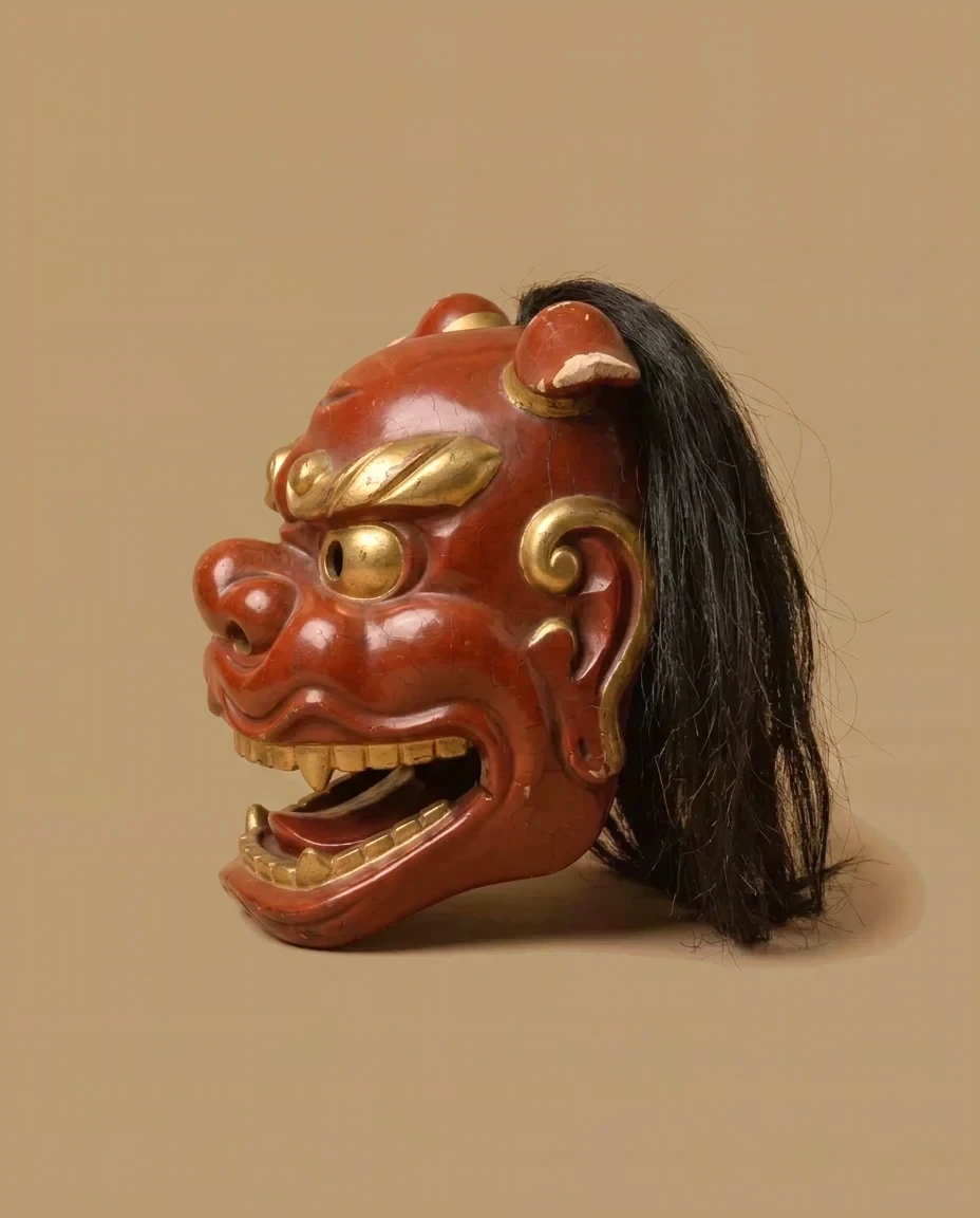 Lion head — from the left